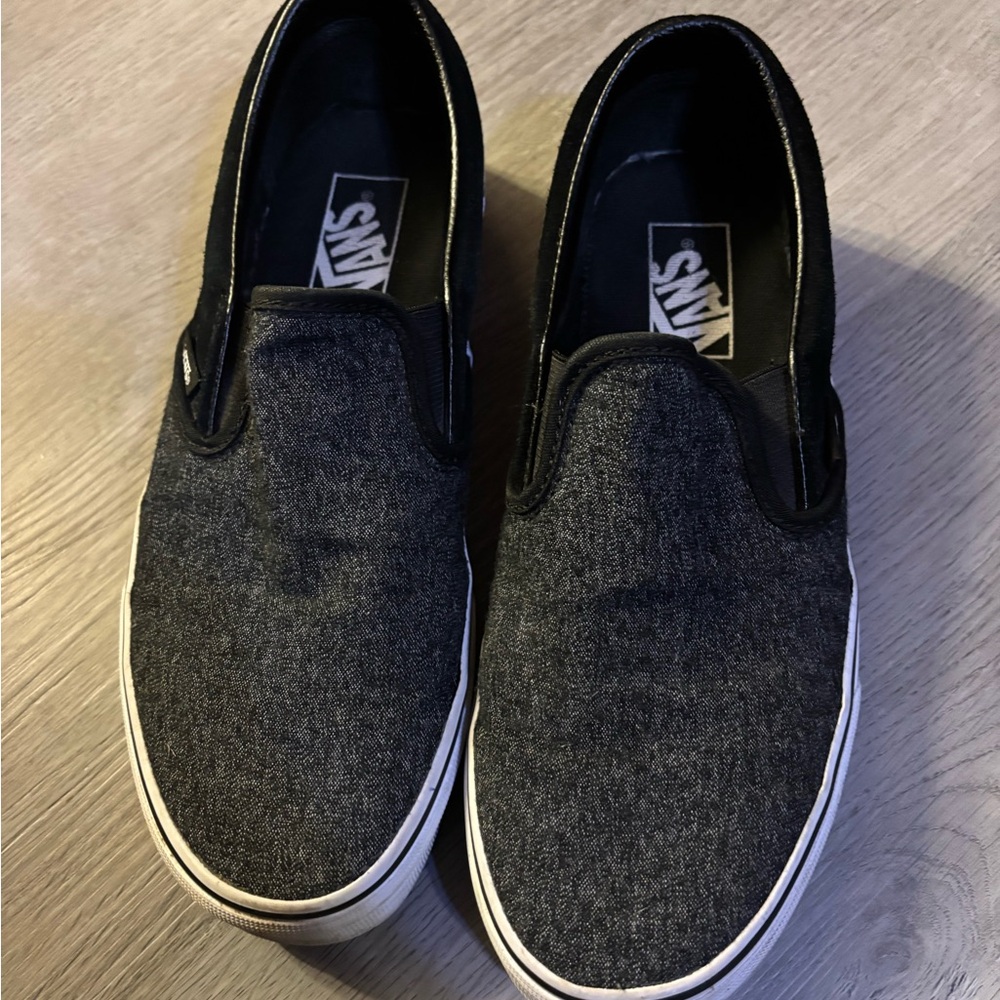 Vans Classic Slip On Shoes, size 9 women's